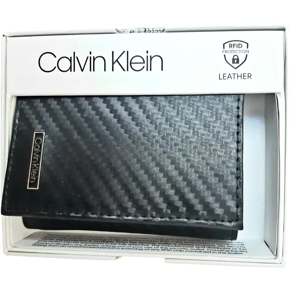 CALVIN KLEIN • Compact Genuine Leather Wallet